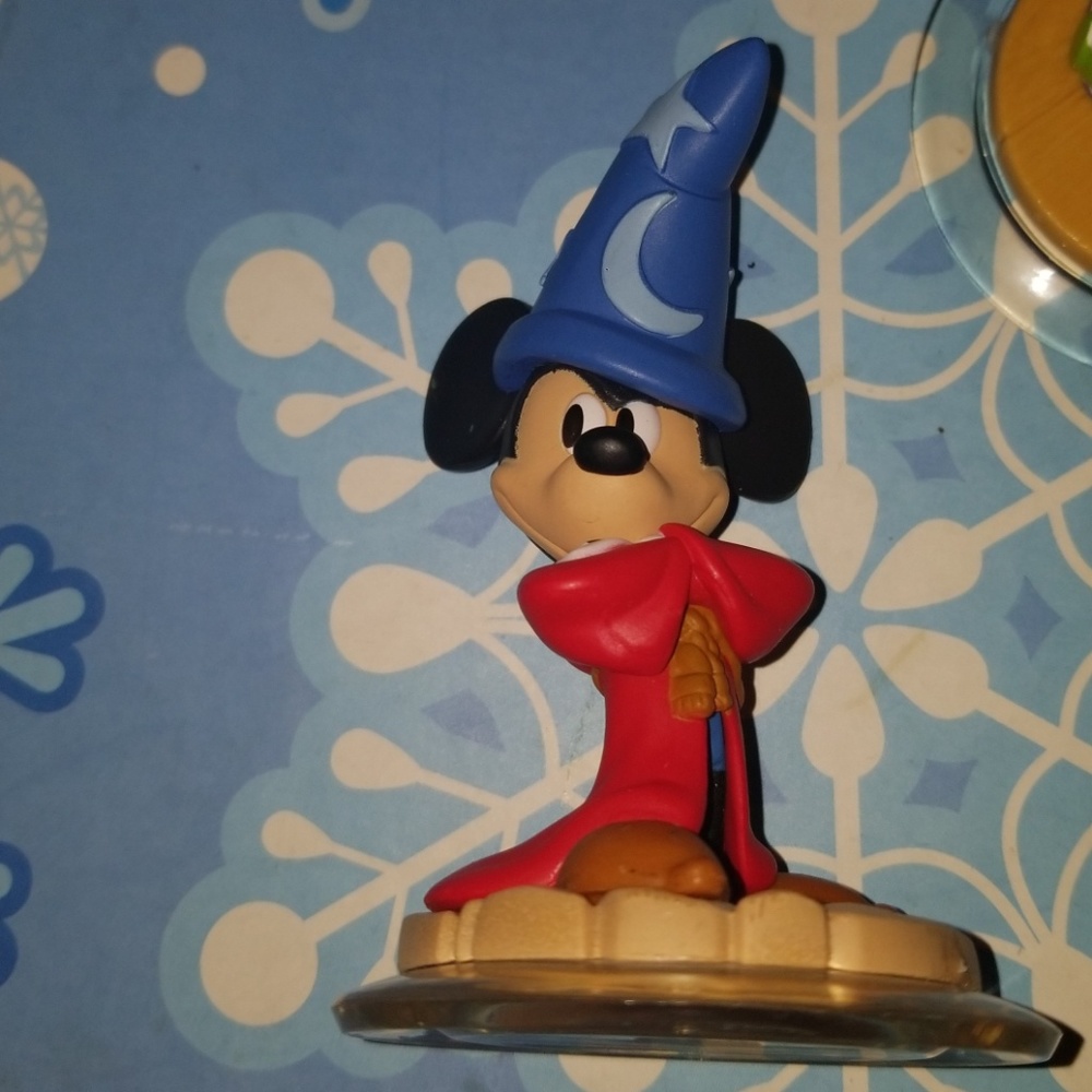 Limited edition Mickey mouse disney infinity chara